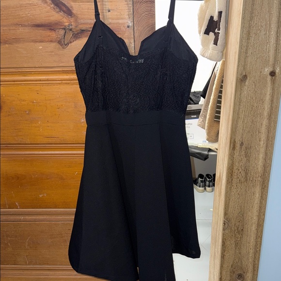 Almost Famous Black Mini Dress - Picture 5 of 5